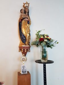 Anna Kolesárova Reliquiar Madonna